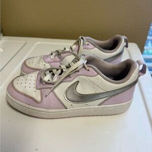 Nike Kids Sneakers in Pink and Silver